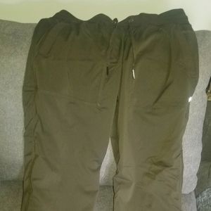 Studio pant (dark green)